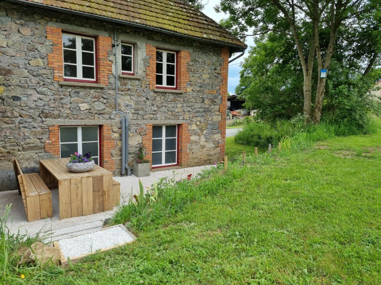 Le Montaurier Apartment Combrailles Екстериор снимка